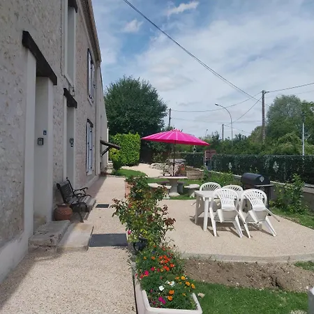 Dans Ancienne Corps De Ferme B Holiday home Provins